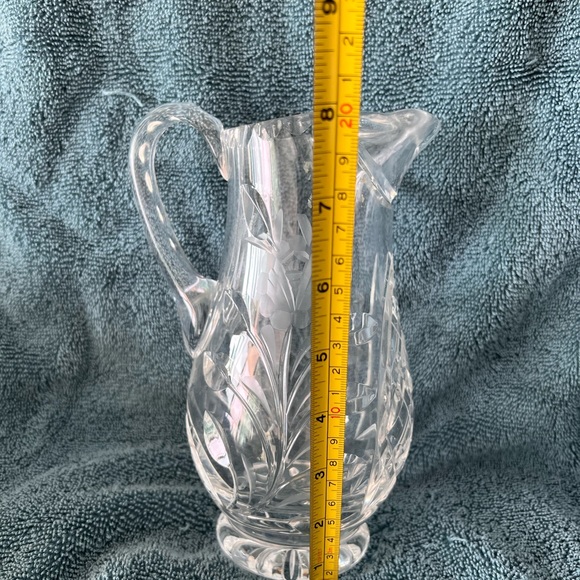 VINTAGE PERFECT CUT GLASS/ ETCHED CLEAR GLASS PITCHER - Picture 8 of 11